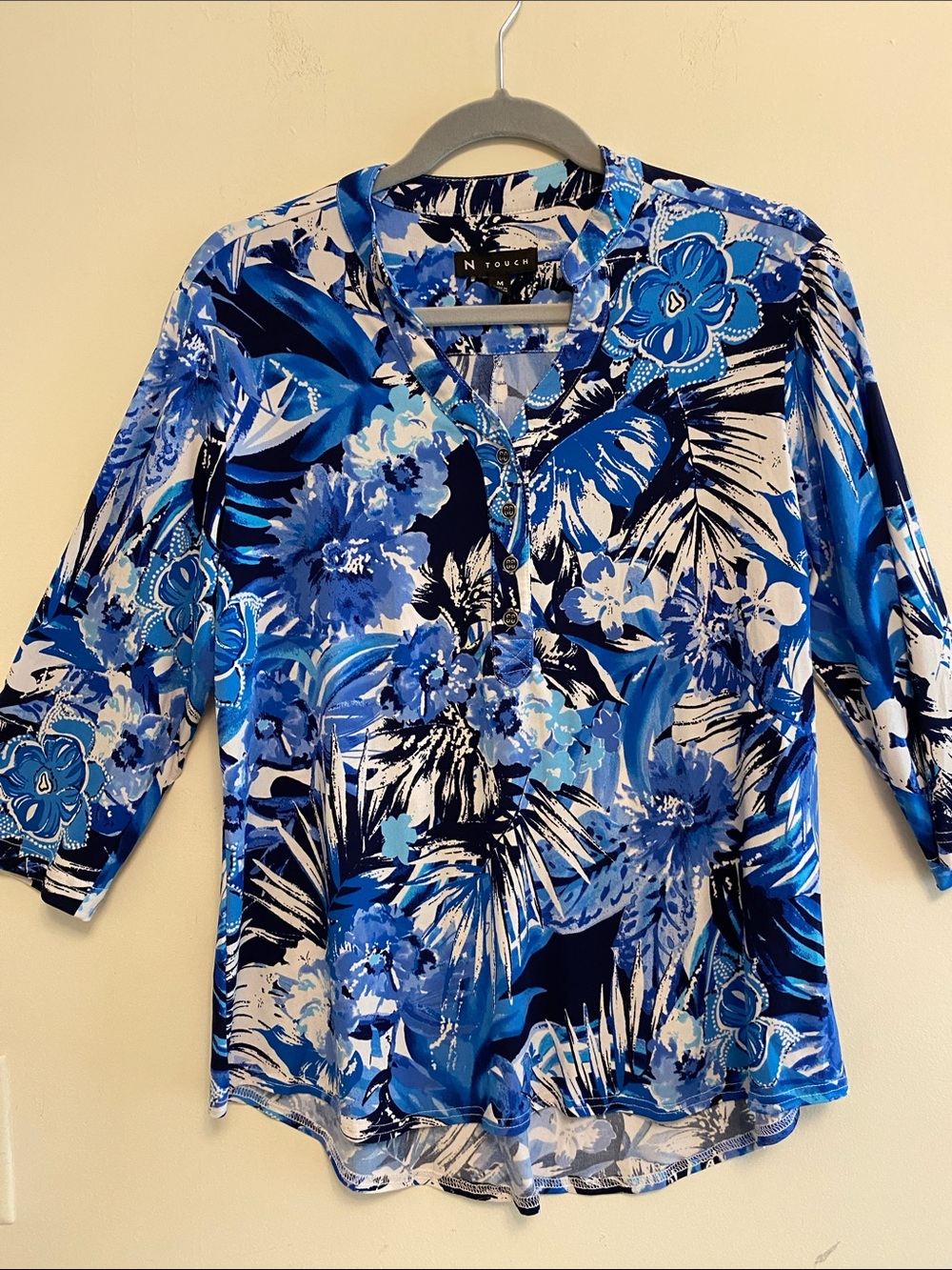 N Touch Blouse Color blue Sz. M